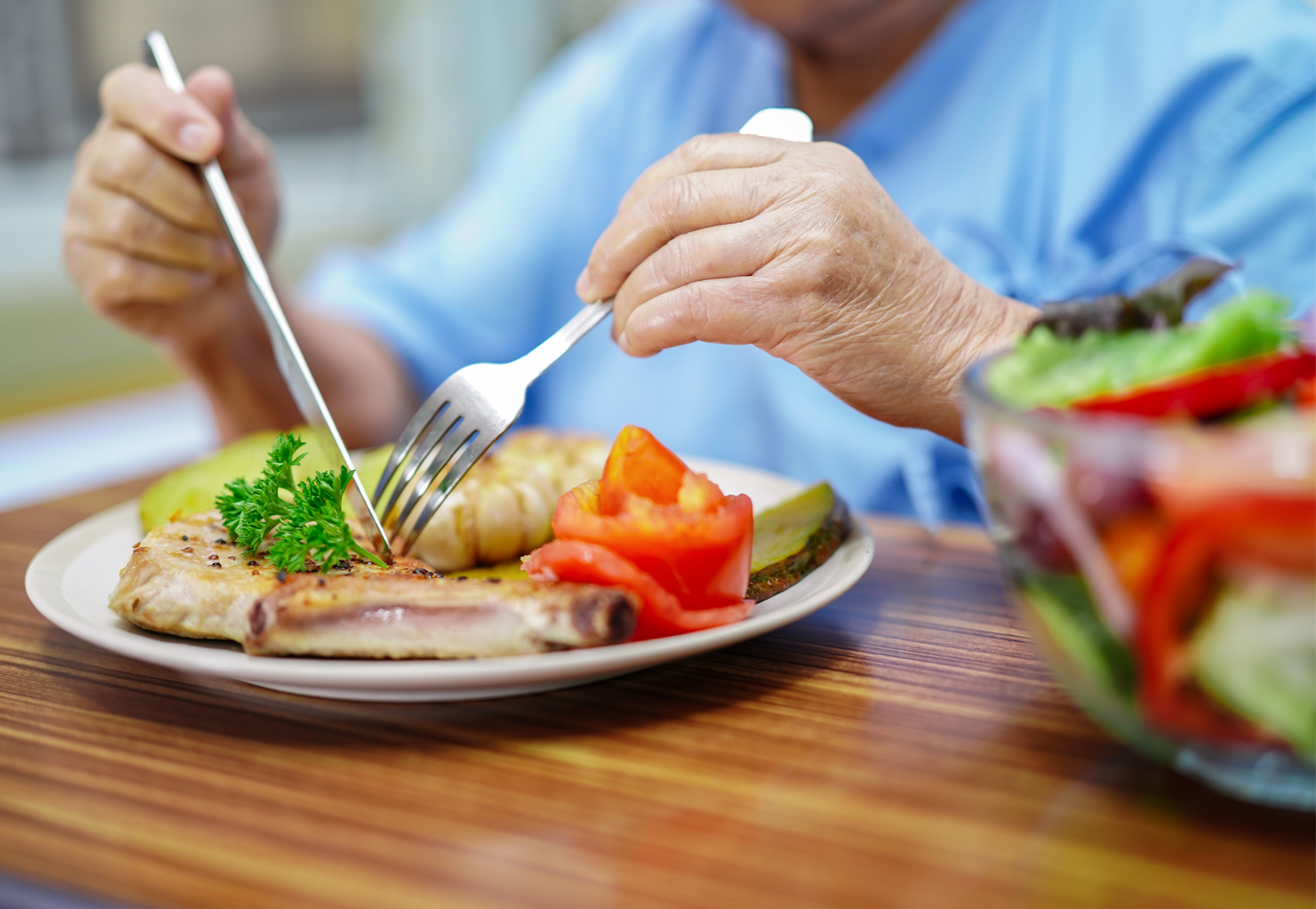 Alimentação saudável: qual a importância para os idosos?